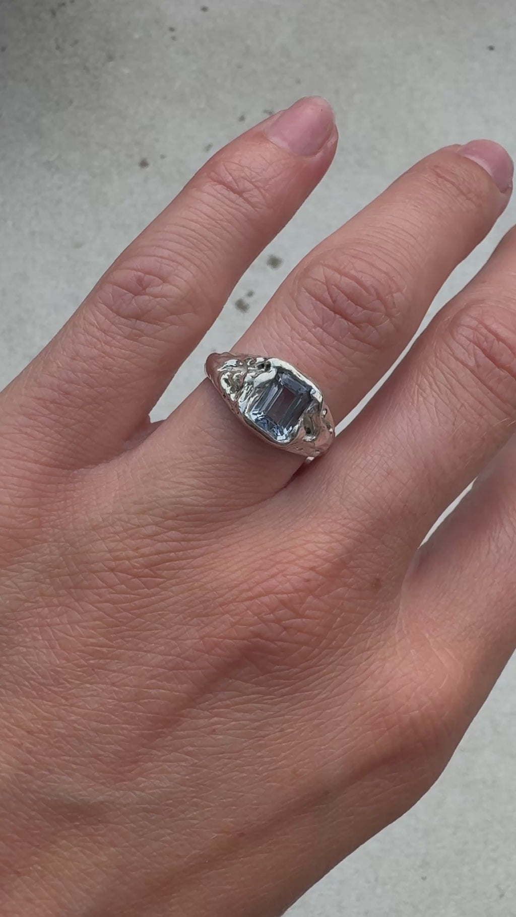 Grey Spinel I